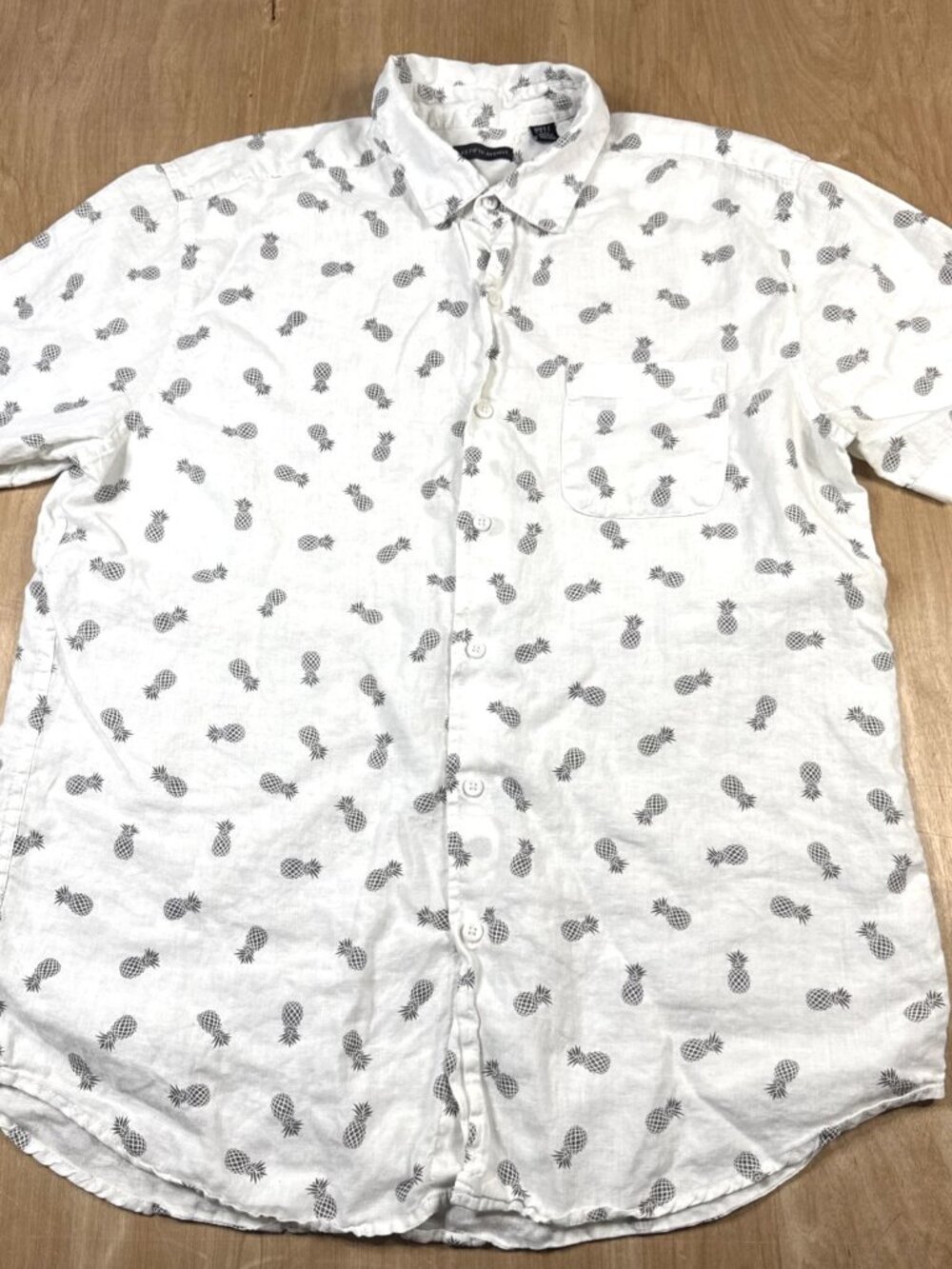 Saks Fifth Avenue Shirt Mens Large White Pineapple Linen Short Sleeve Button Up